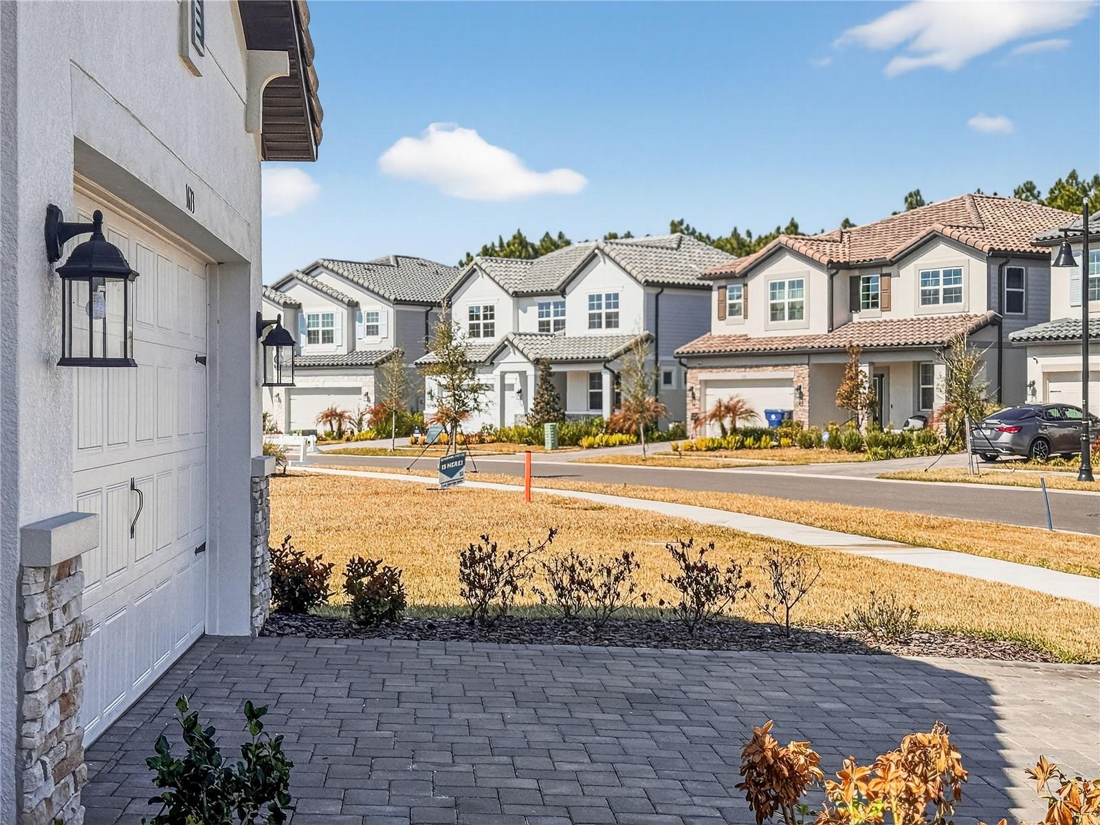 Image 21 of 31 For 1673 Suttonset Trail