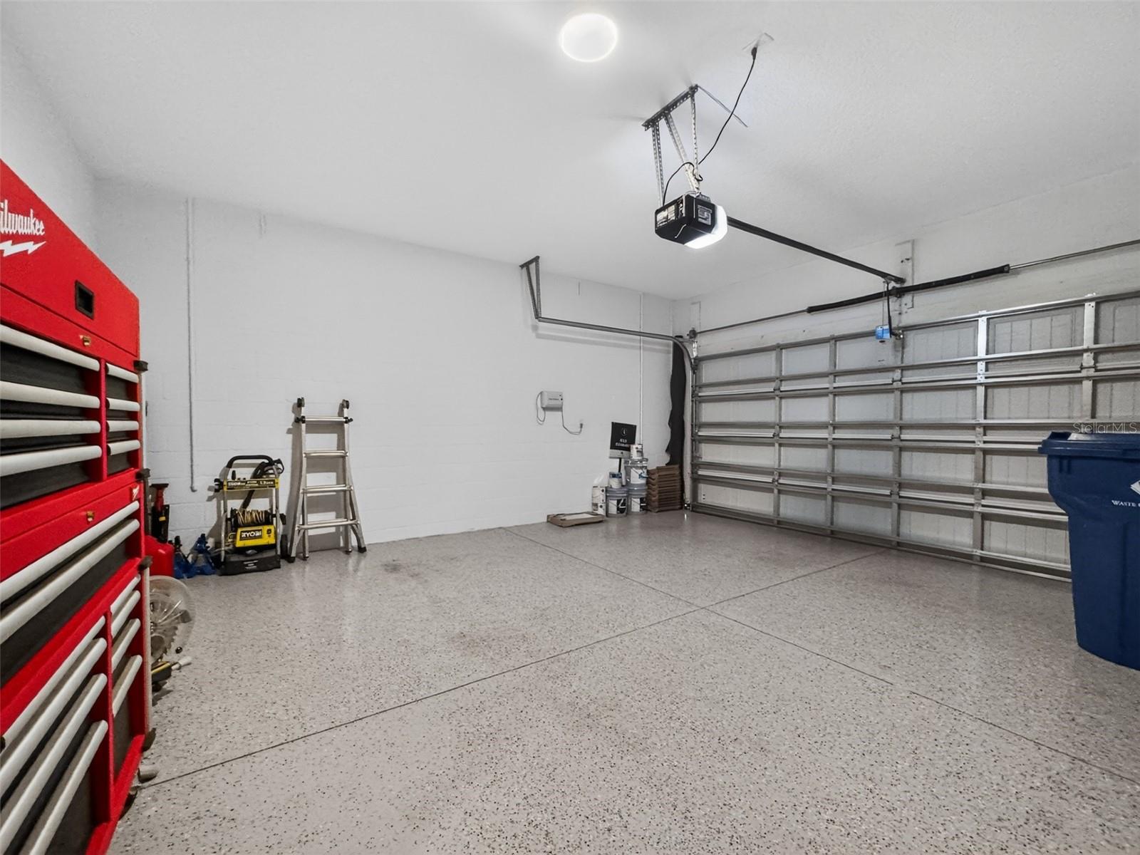 Image 25 of 31 For 1673 Suttonset Trail