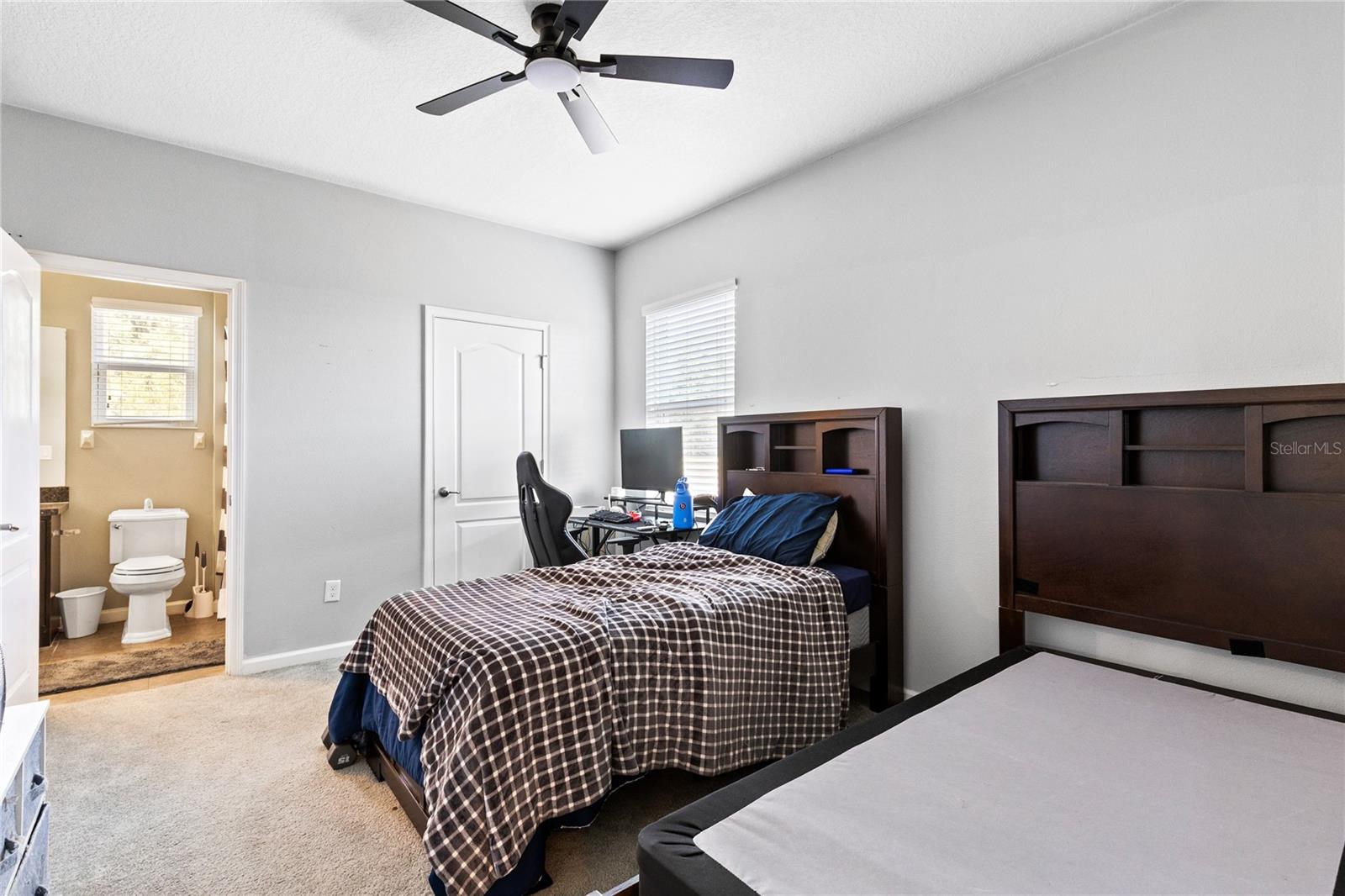 Image 24 of 36 For 873 Haring Lane