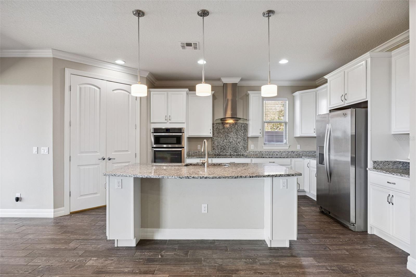 Image 18 of 65 For 5000 Hartwell Court