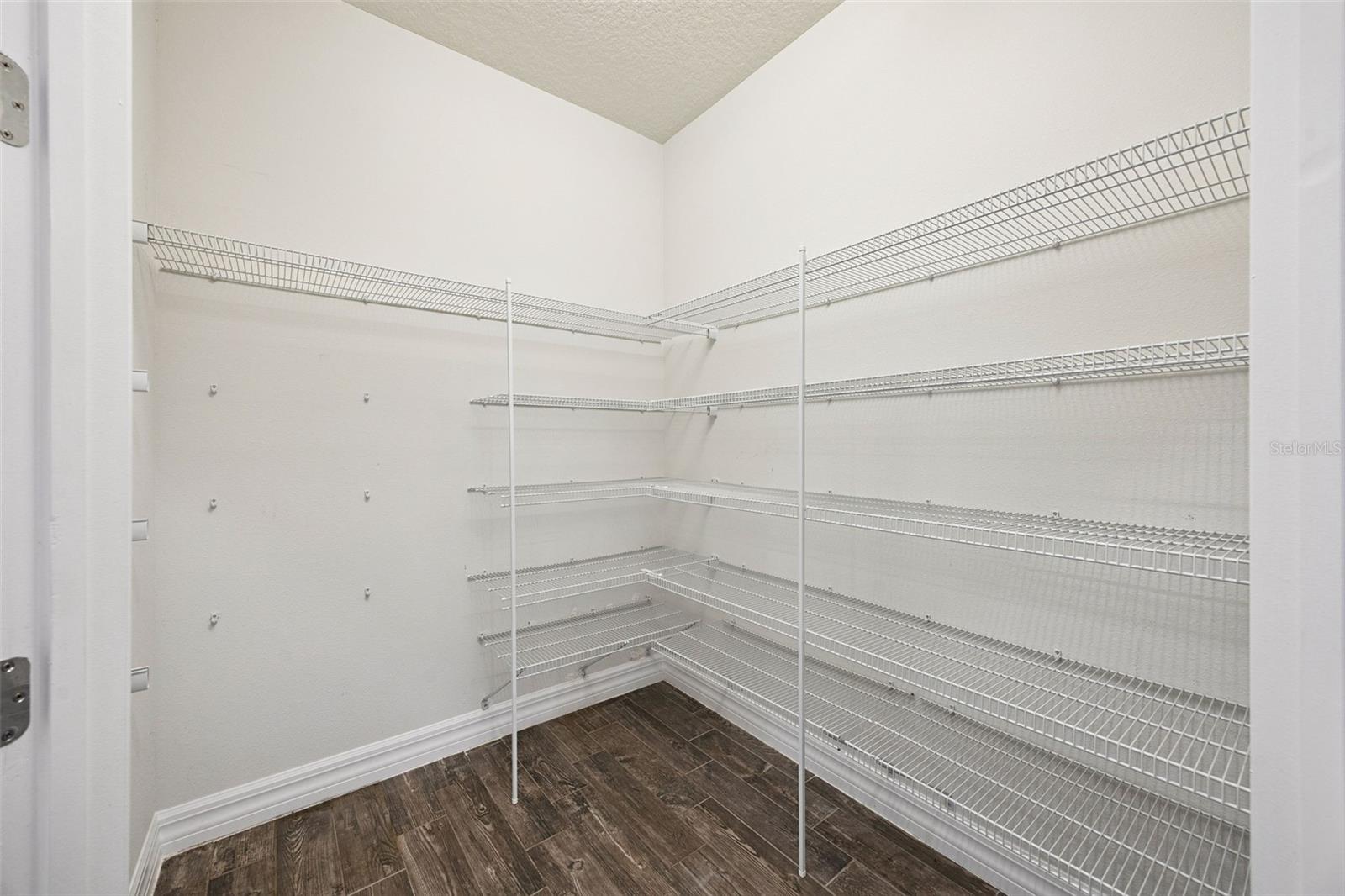 Image 21 of 65 For 5000 Hartwell Court