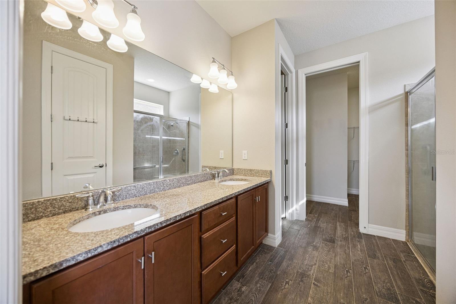 Image 27 of 65 For 5000 Hartwell Court