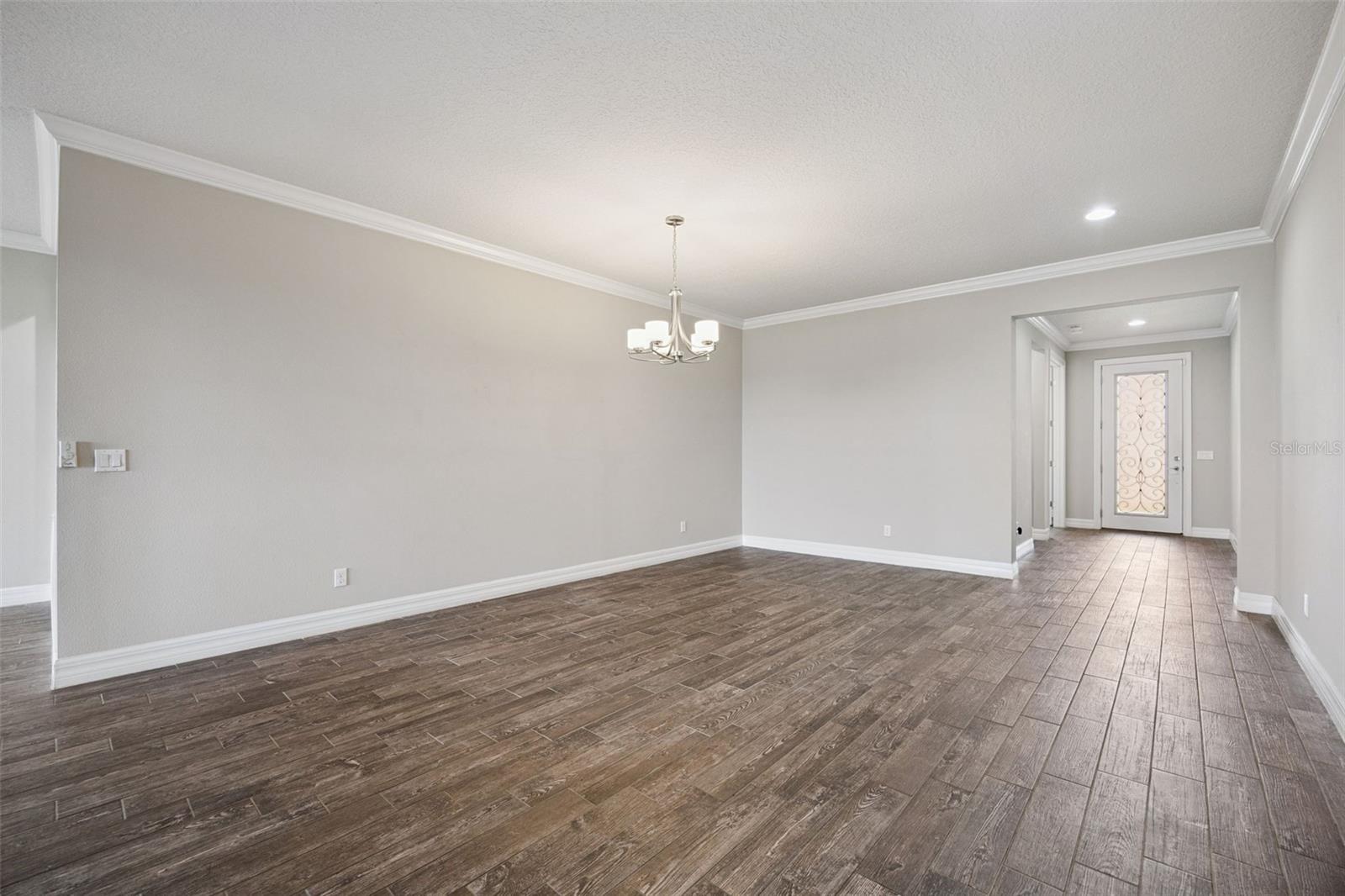 Image 6 of 65 For 5000 Hartwell Court