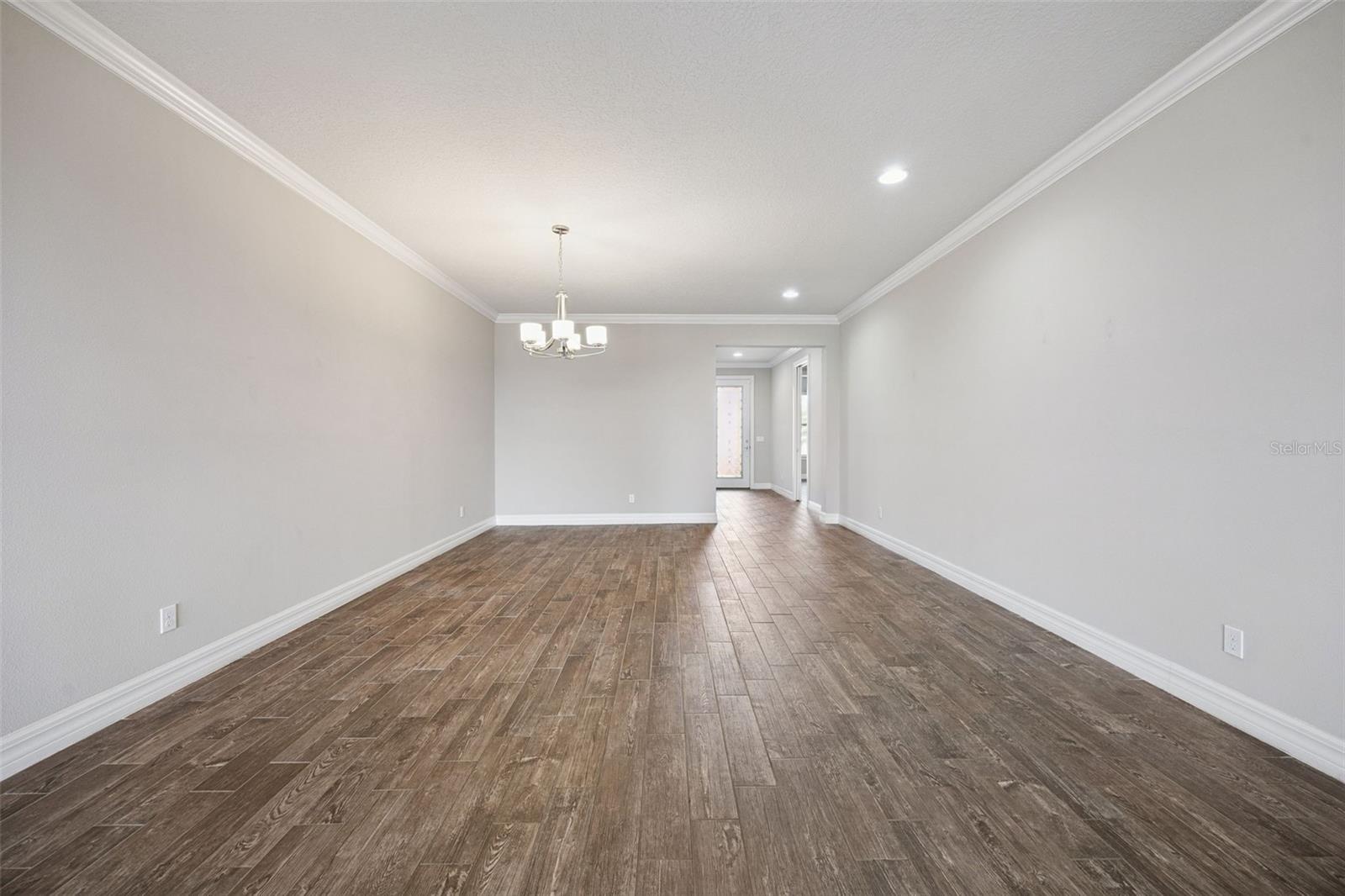 Image 7 of 65 For 5000 Hartwell Court