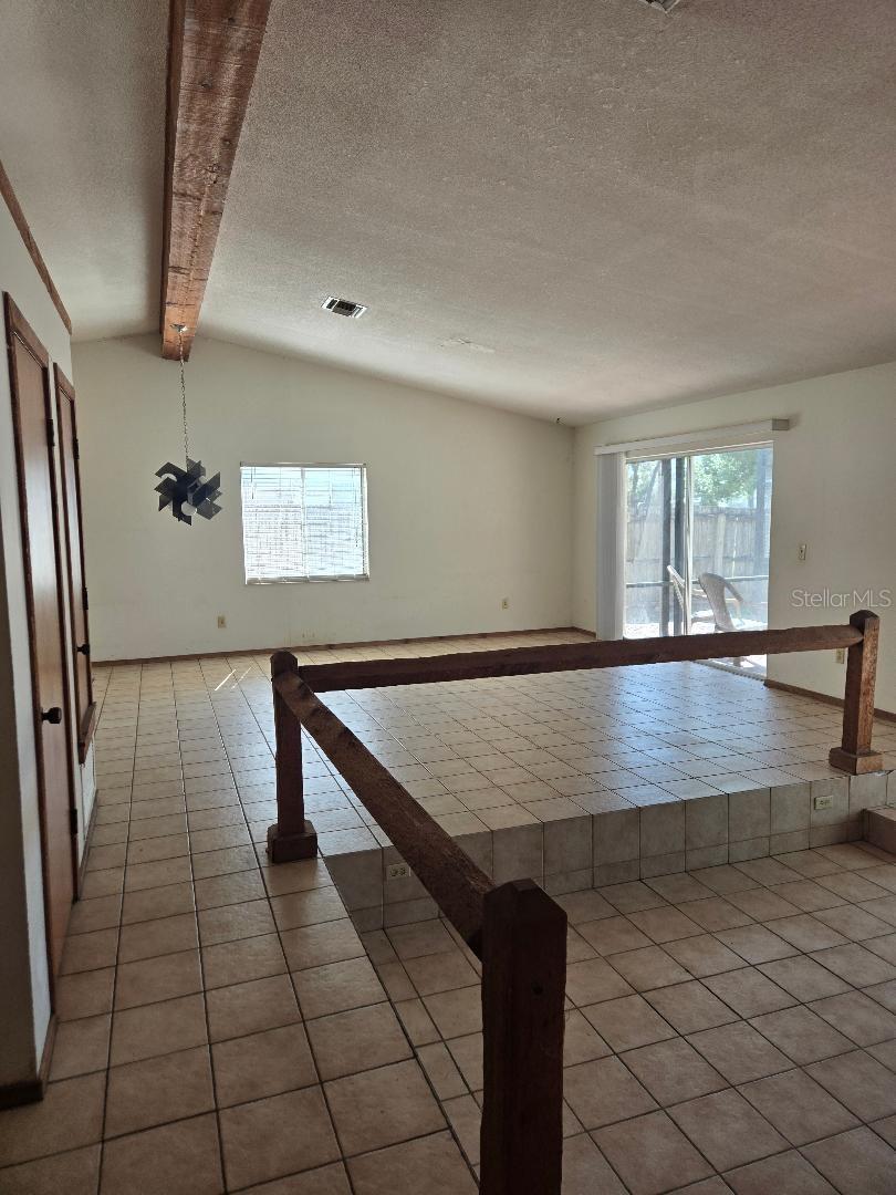 Image 13 of 48 For 226 Griffin Drive