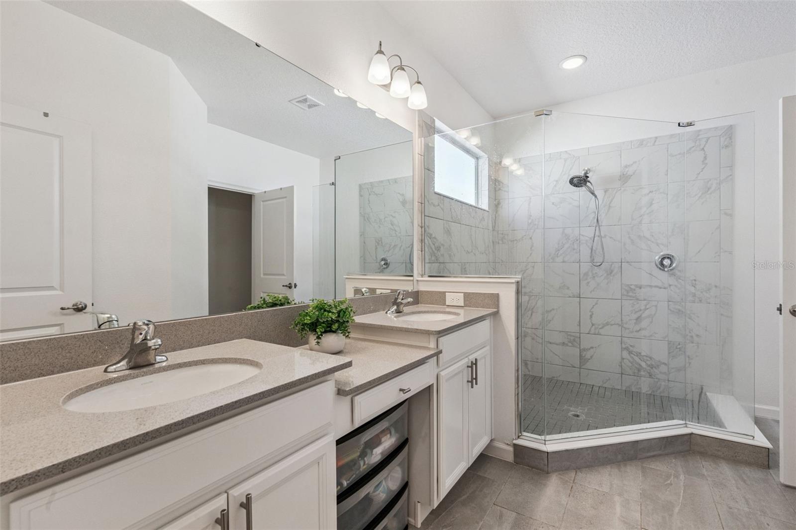 Image 14 of 39 For 609 Fortuna Drive