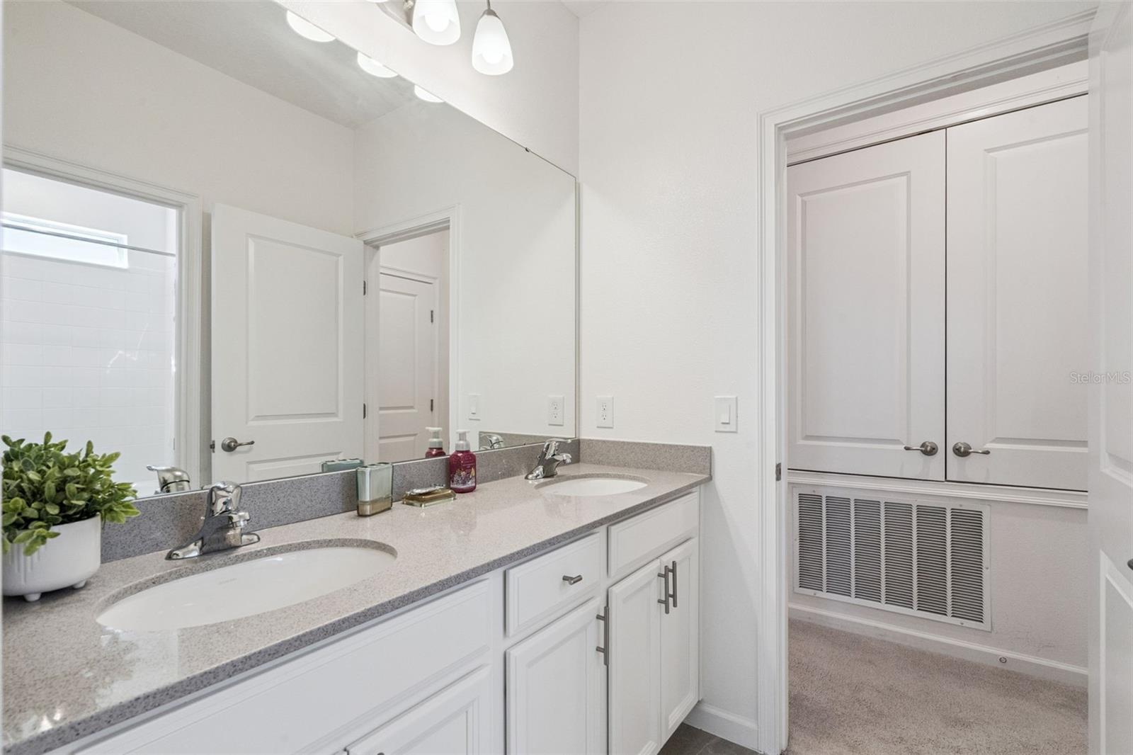 Image 18 of 39 For 609 Fortuna Drive