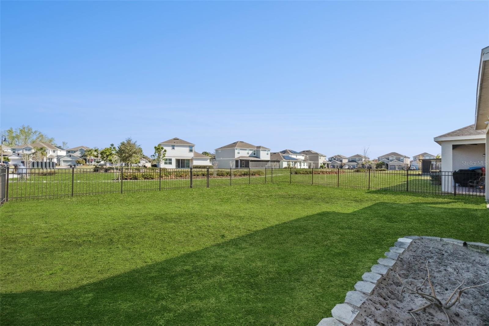 Image 28 of 39 For 609 Fortuna Drive