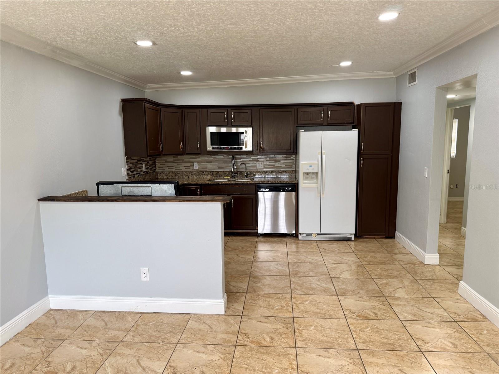 Image 14 of 23 For 139 Mayfair Circle