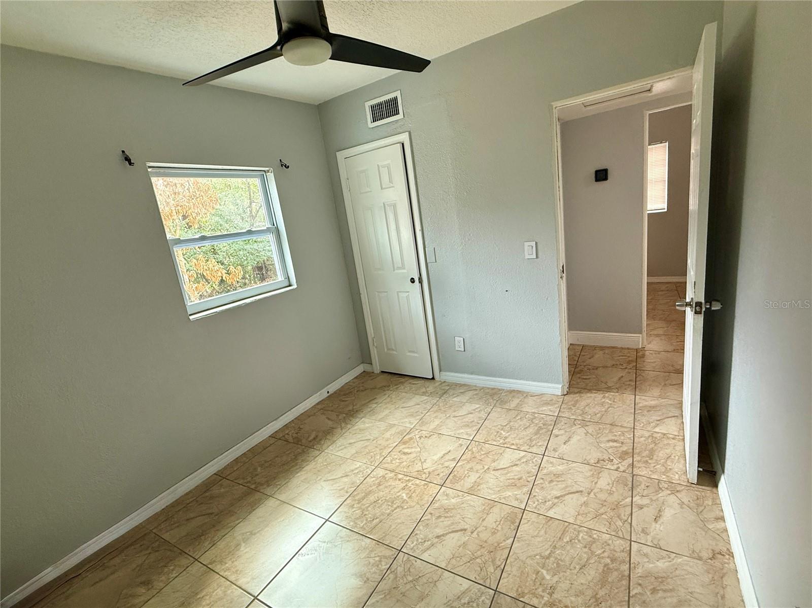 Image 20 of 23 For 139 Mayfair Circle