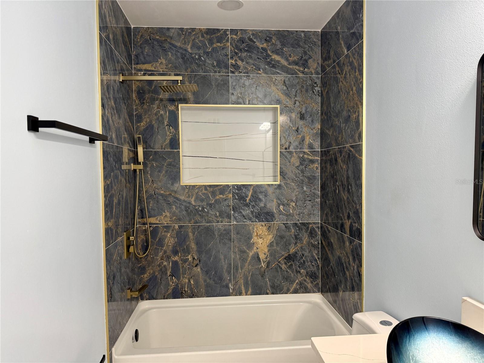 Image 9 of 23 For 139 Mayfair Circle