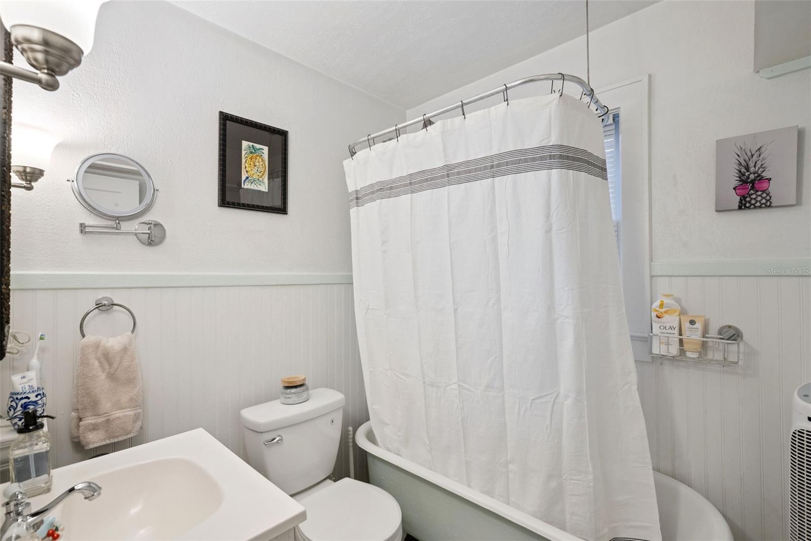 Image 13 of 20 For 250 Orange Place