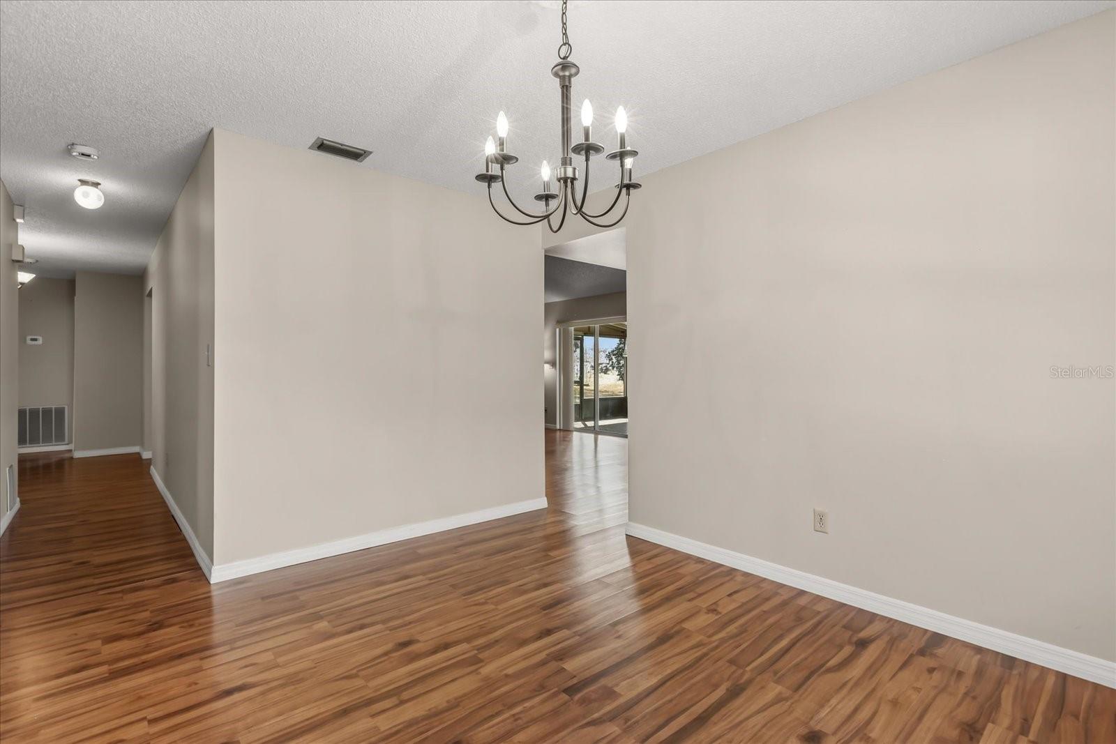 Image 15 of 38 For 2980 Demaret Drive