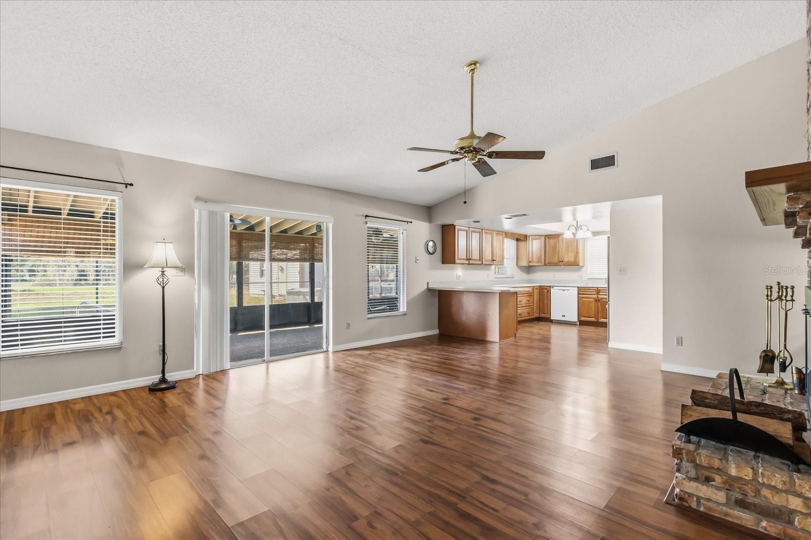 Image 7 of 38 For 2980 Demaret Drive