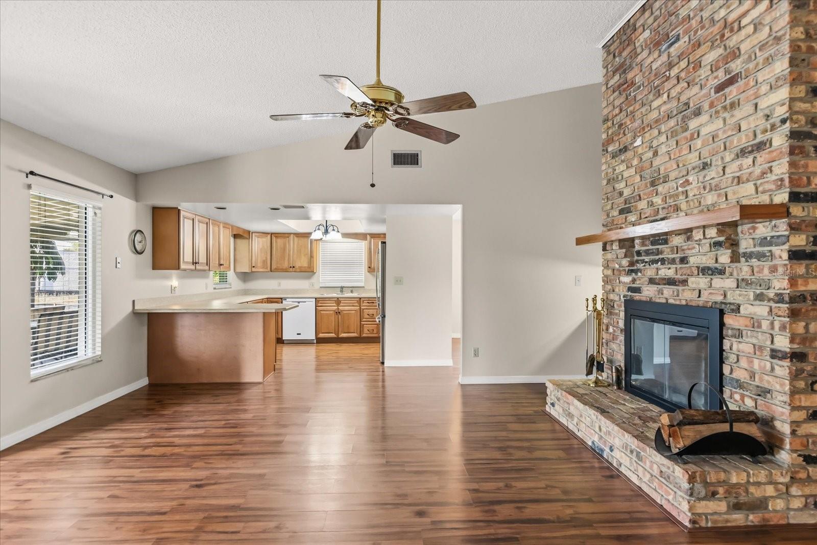 Image 8 of 38 For 2980 Demaret Drive