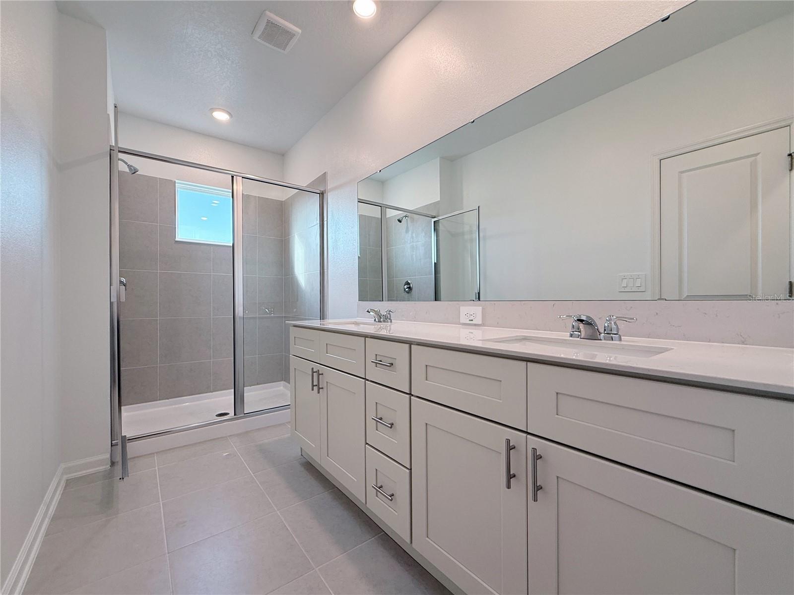 Image 12 of 19 For 388 Sol Vista Drive