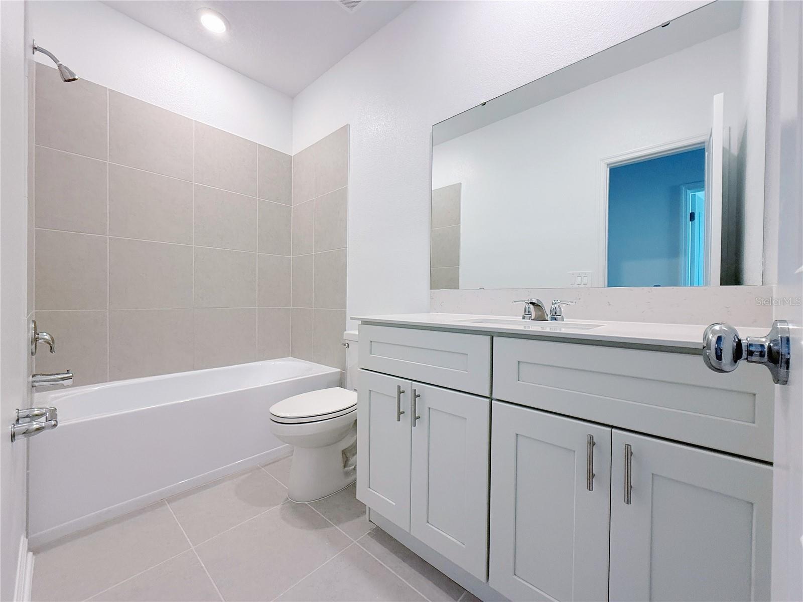 Image 15 of 19 For 388 Sol Vista Drive