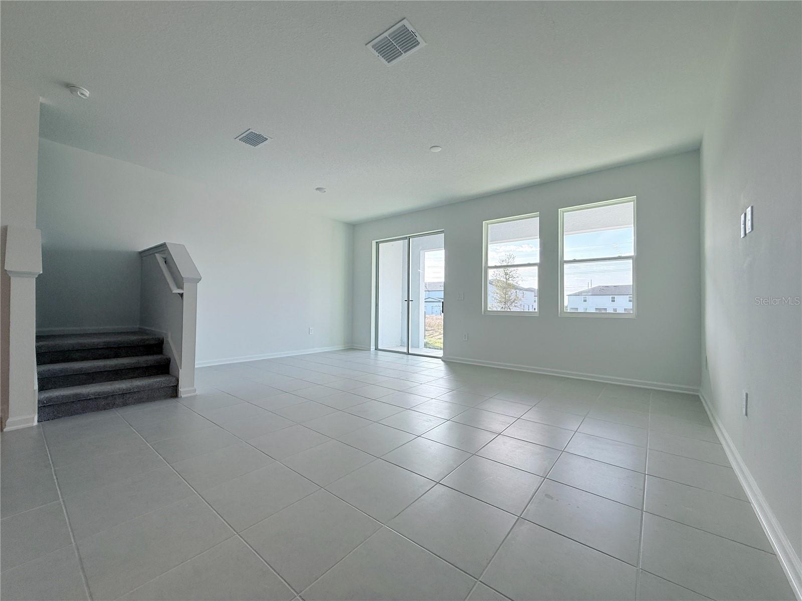 Image 5 of 19 For 388 Sol Vista Drive