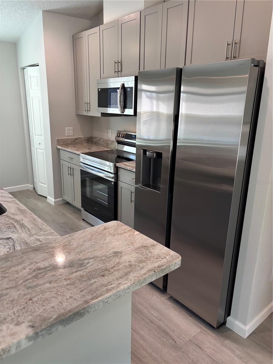 Image 21 of 69 For 2394 Alton Street