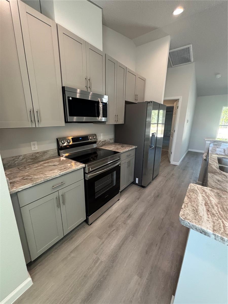 Image 22 of 69 For 2394 Alton Street