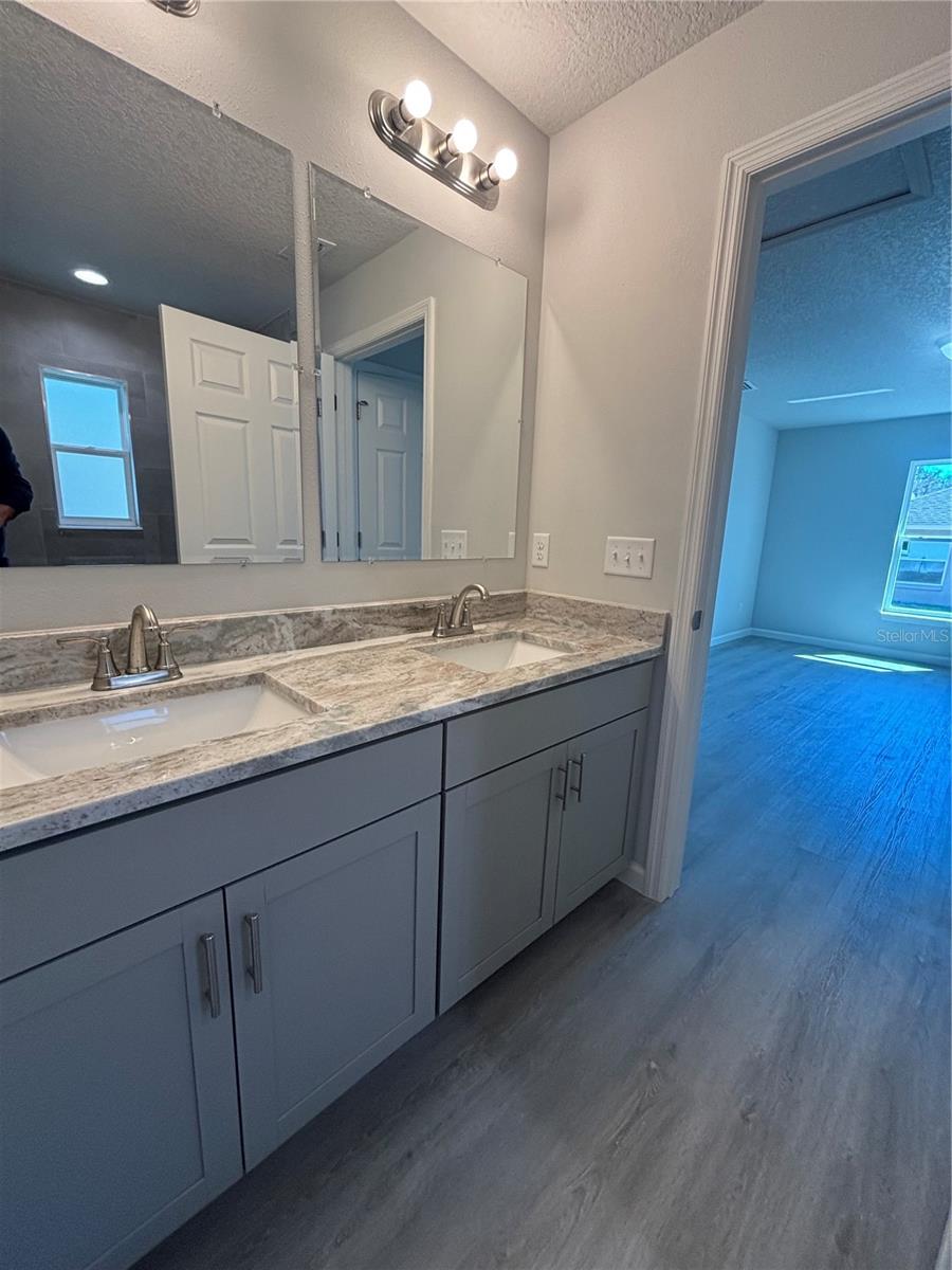 Image 36 of 69 For 2394 Alton Street