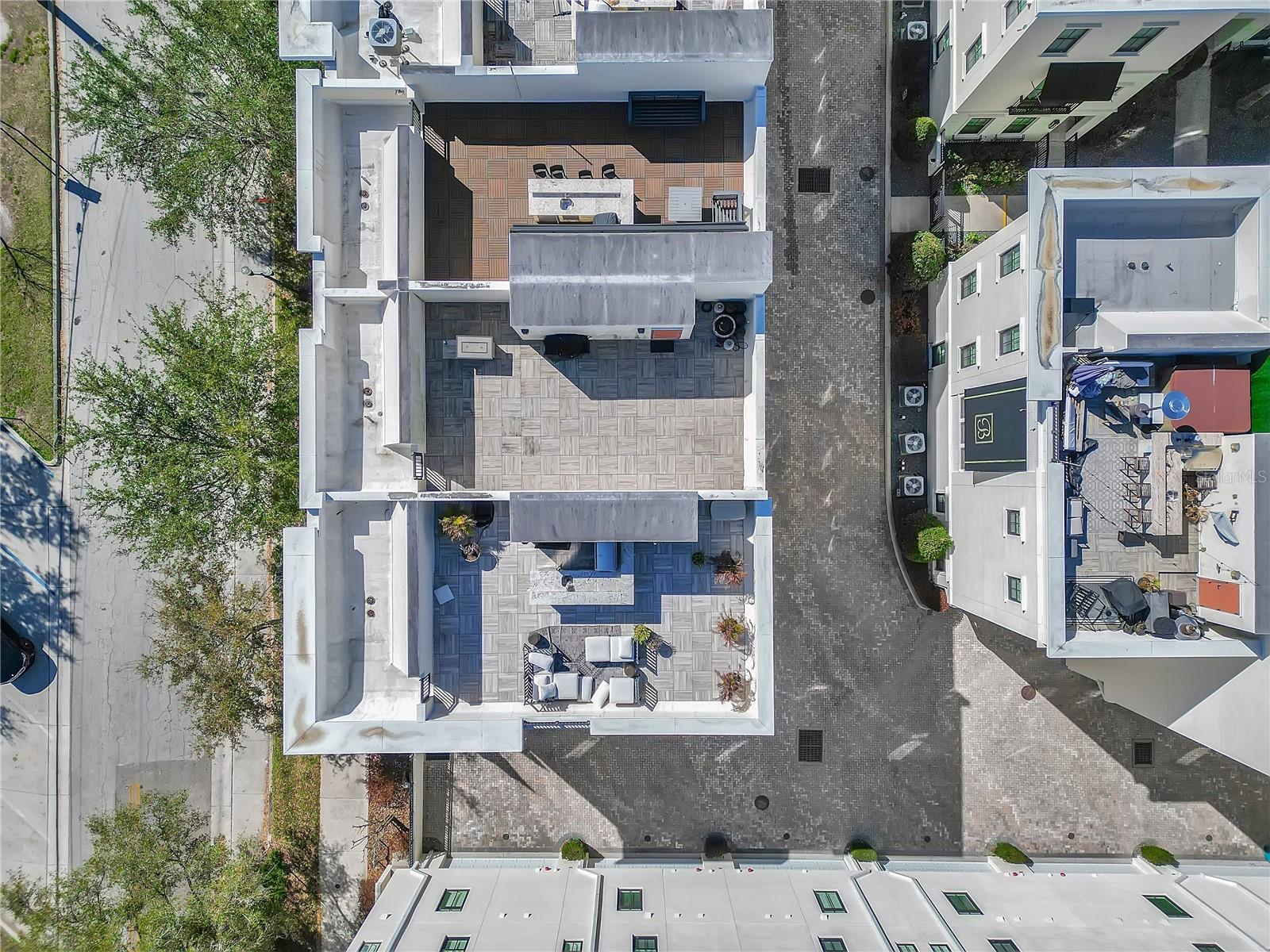 Image 41 of 42 For 665 Jackson Street