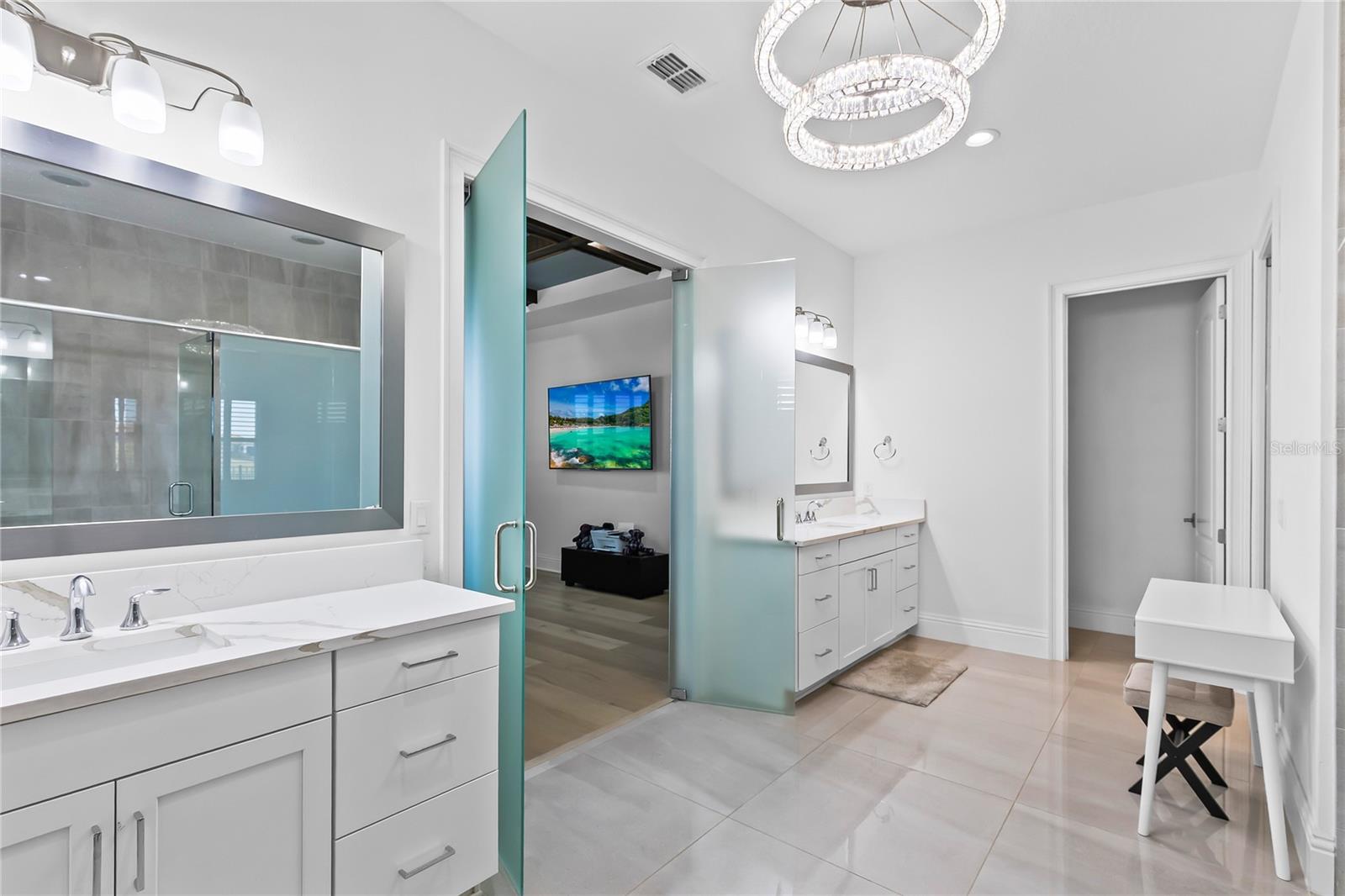 Image 21 of 50 For 13337 Alderley Drive