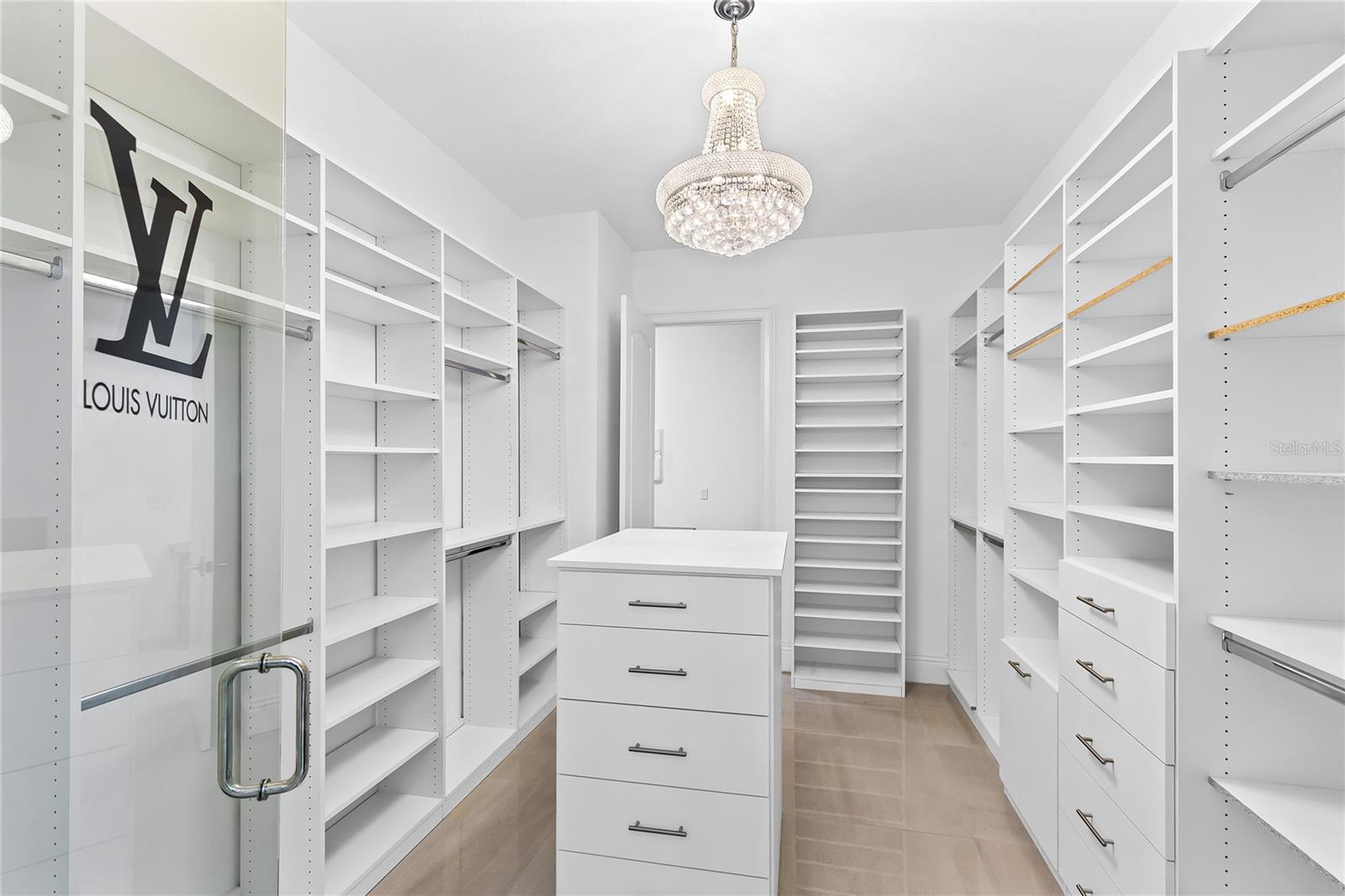 Image 23 of 50 For 13337 Alderley Drive