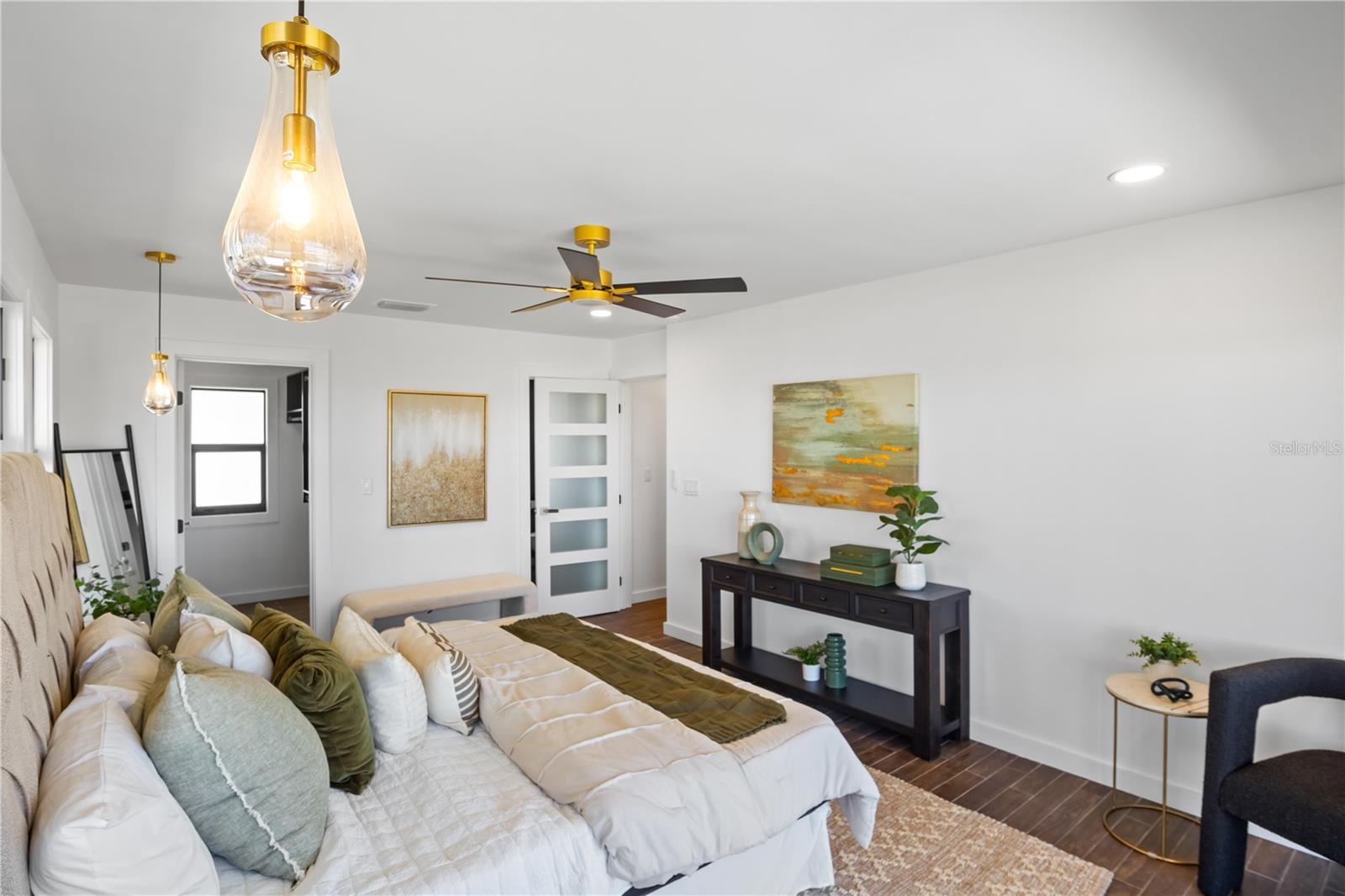 Image 19 of 61 For 203 Parkwood Lane