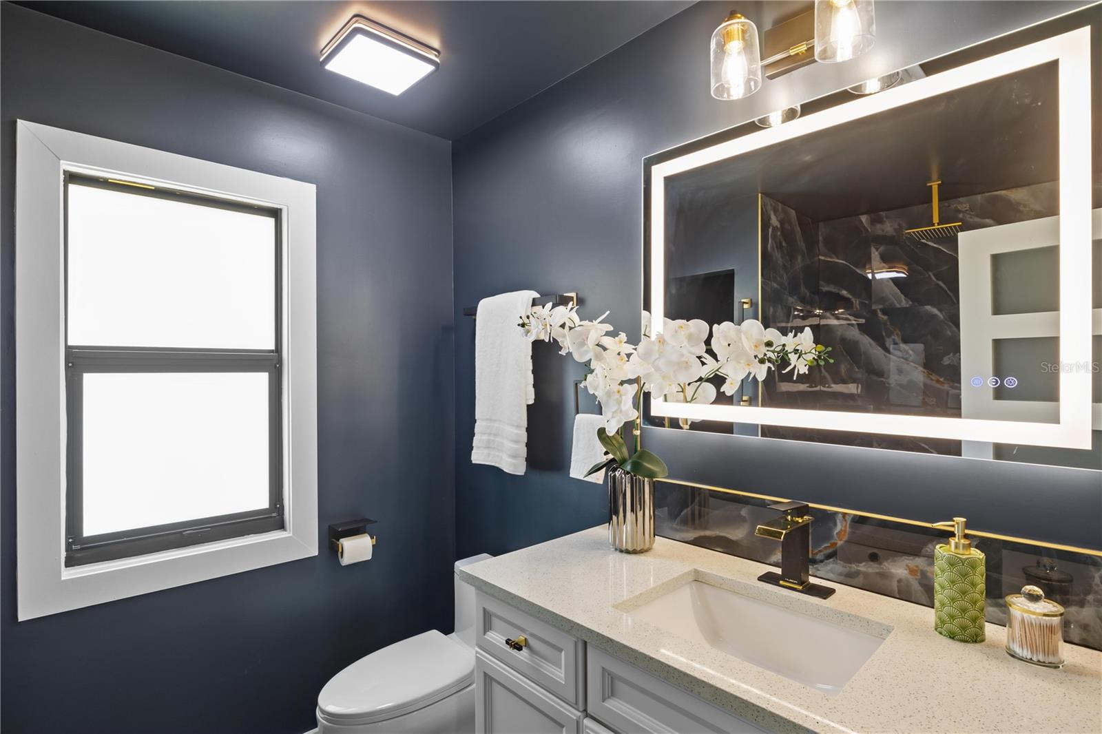 Image 20 of 61 For 203 Parkwood Lane