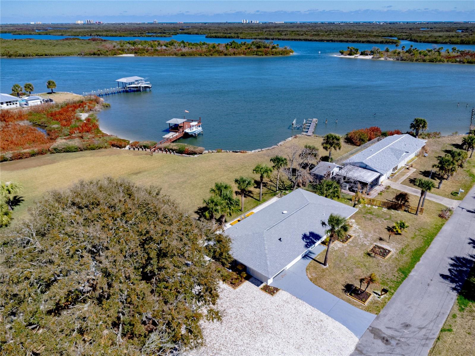 Image 26 of 61 For 203 Parkwood Lane