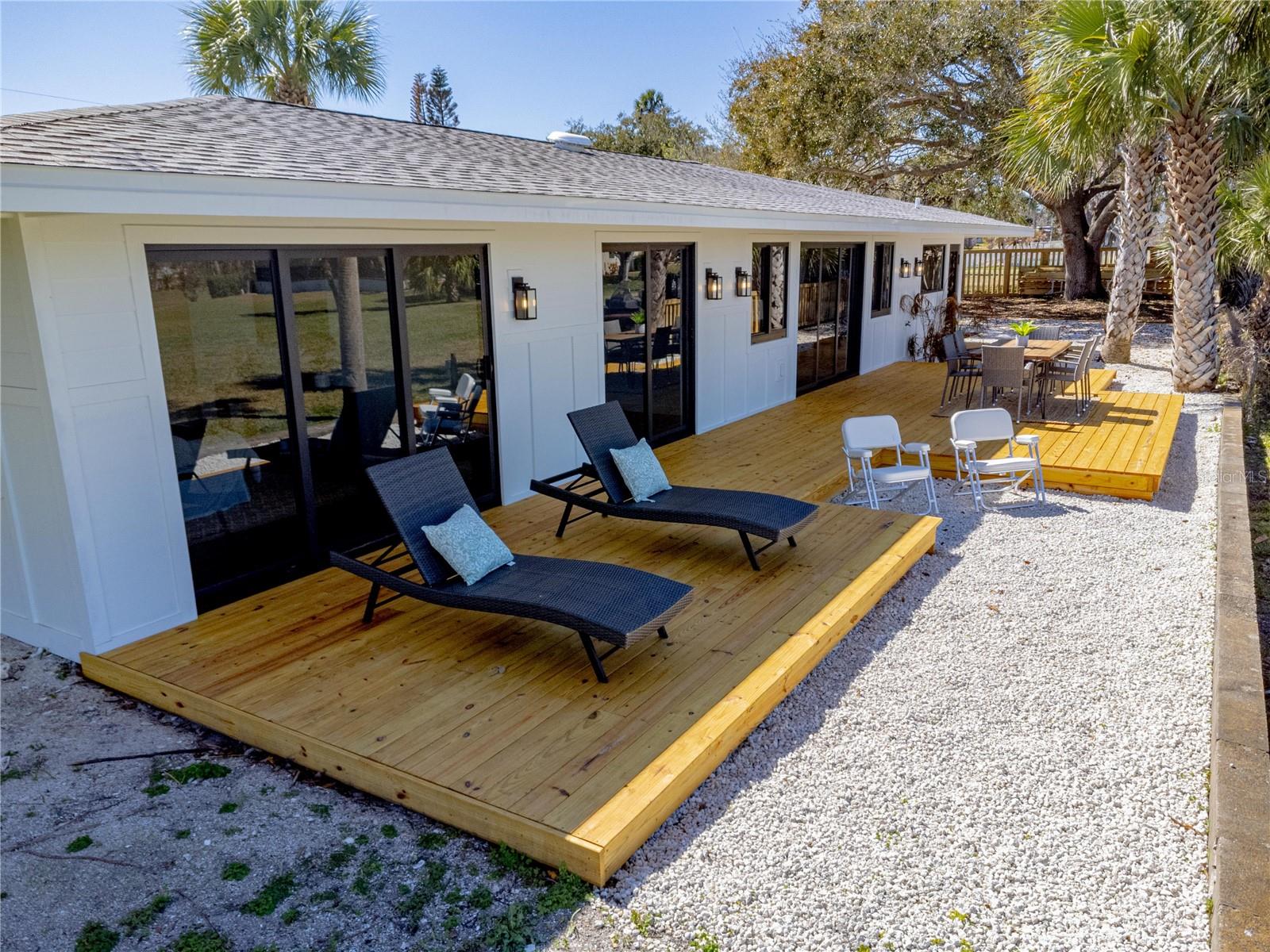 Image 28 of 61 For 203 Parkwood Lane