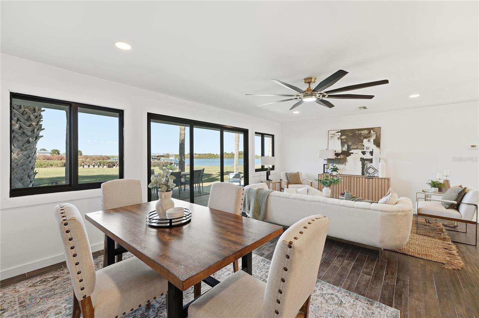 Image 43 of 61 For 203 Parkwood Lane