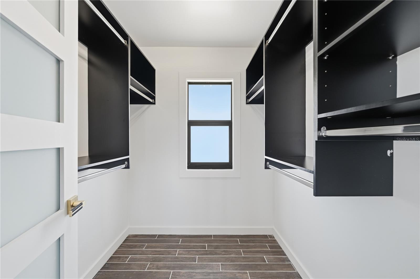 Image 57 of 61 For 203 Parkwood Lane