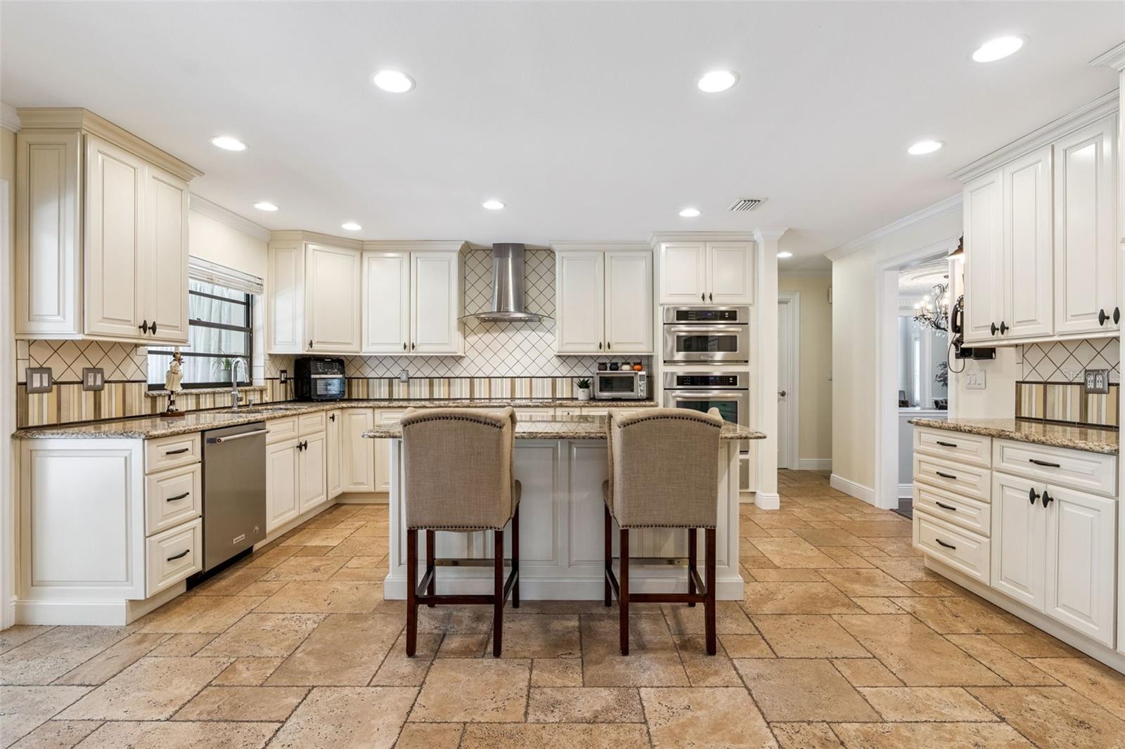 Image 14 of 51 For 478 Wild Oak Circle