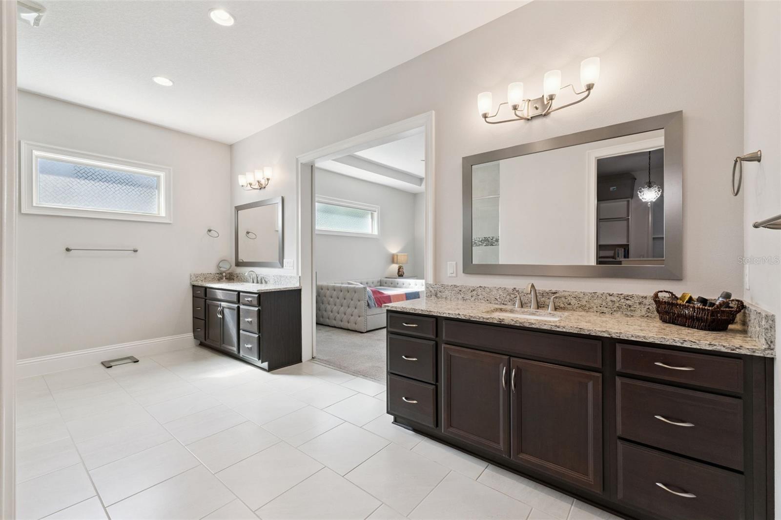 Image 28 of 61 For 156 Stanton Estates Circle