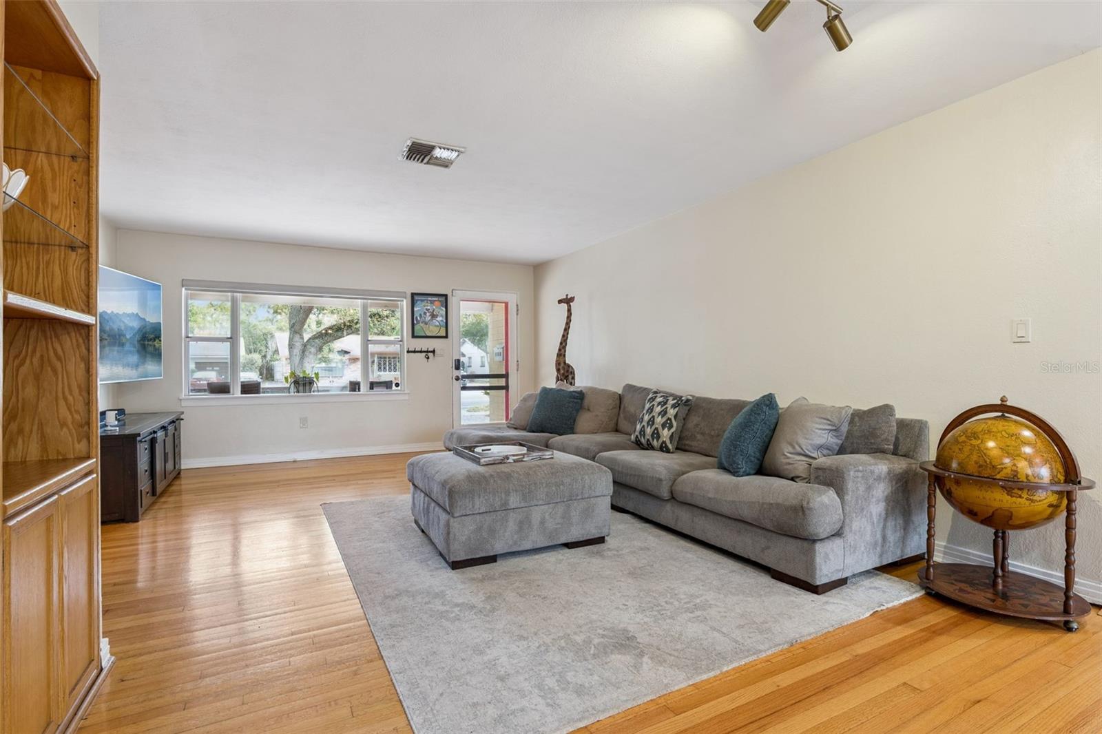 Image 5 of 31 For 3258 Orange Avenue