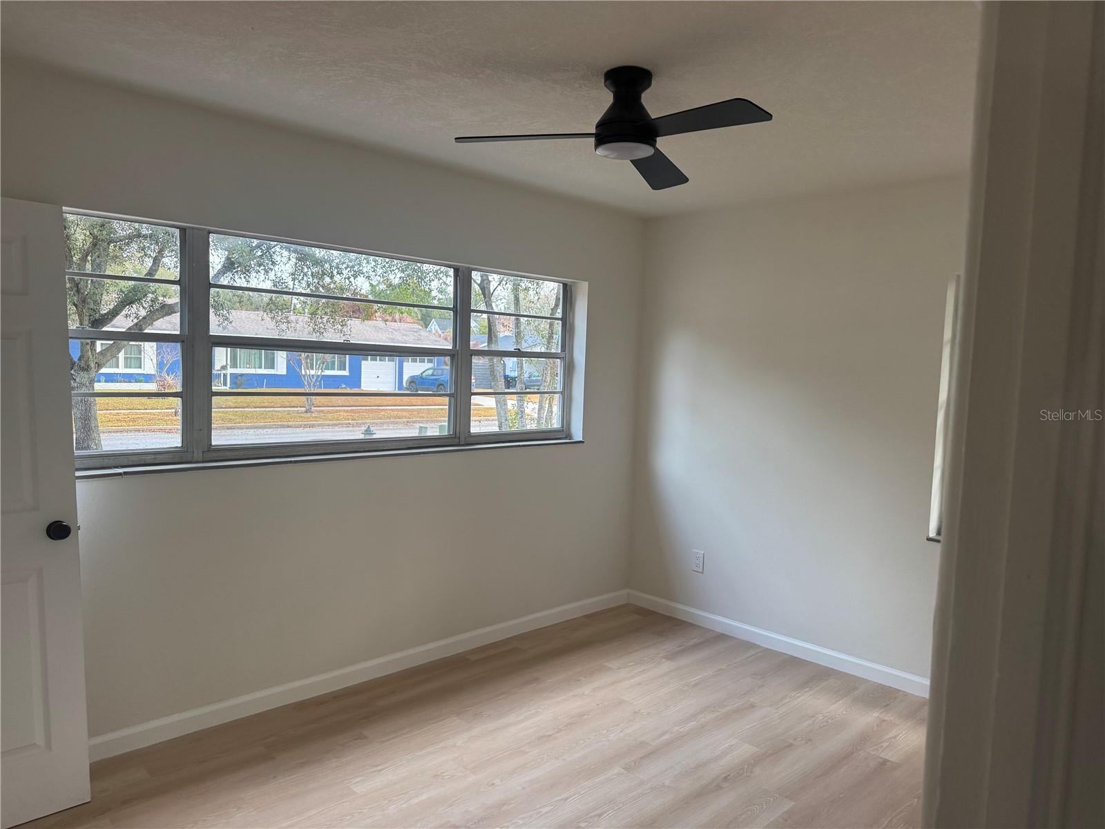 Image 12 of 15 For 2580 Euston Road