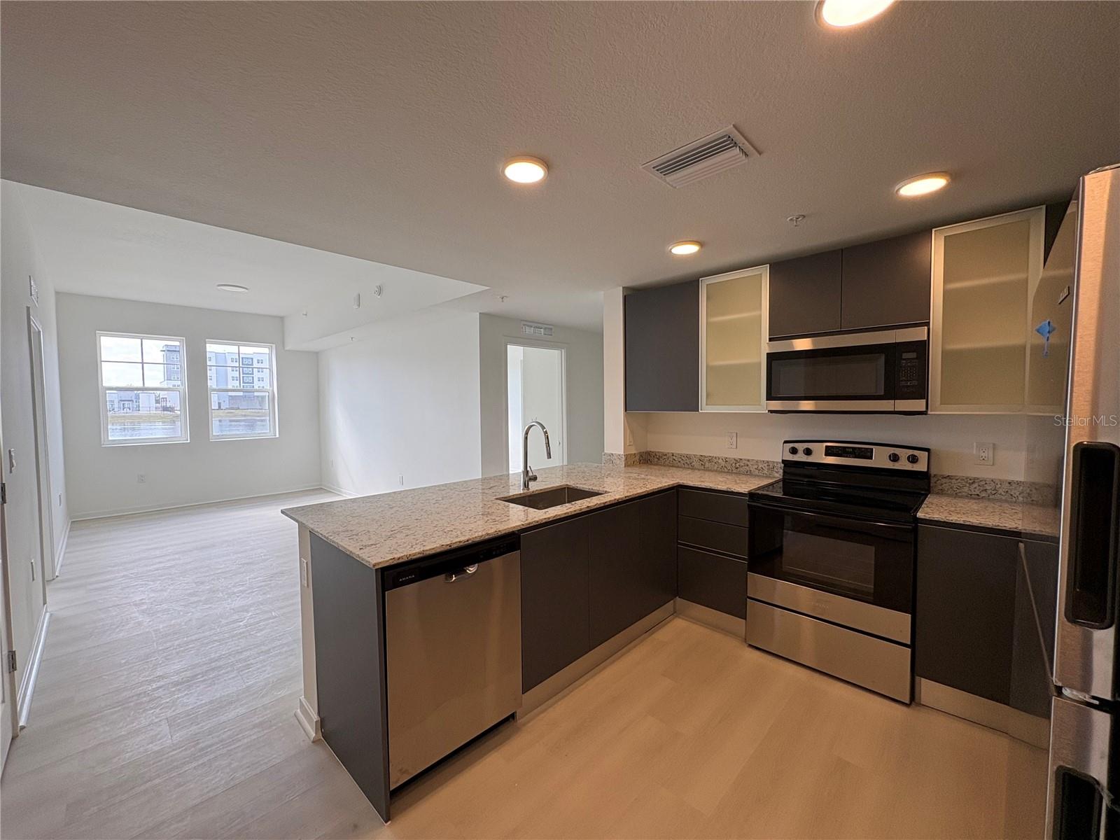 Image 3 of 14 For 5587 Millenia Park Blvd  121