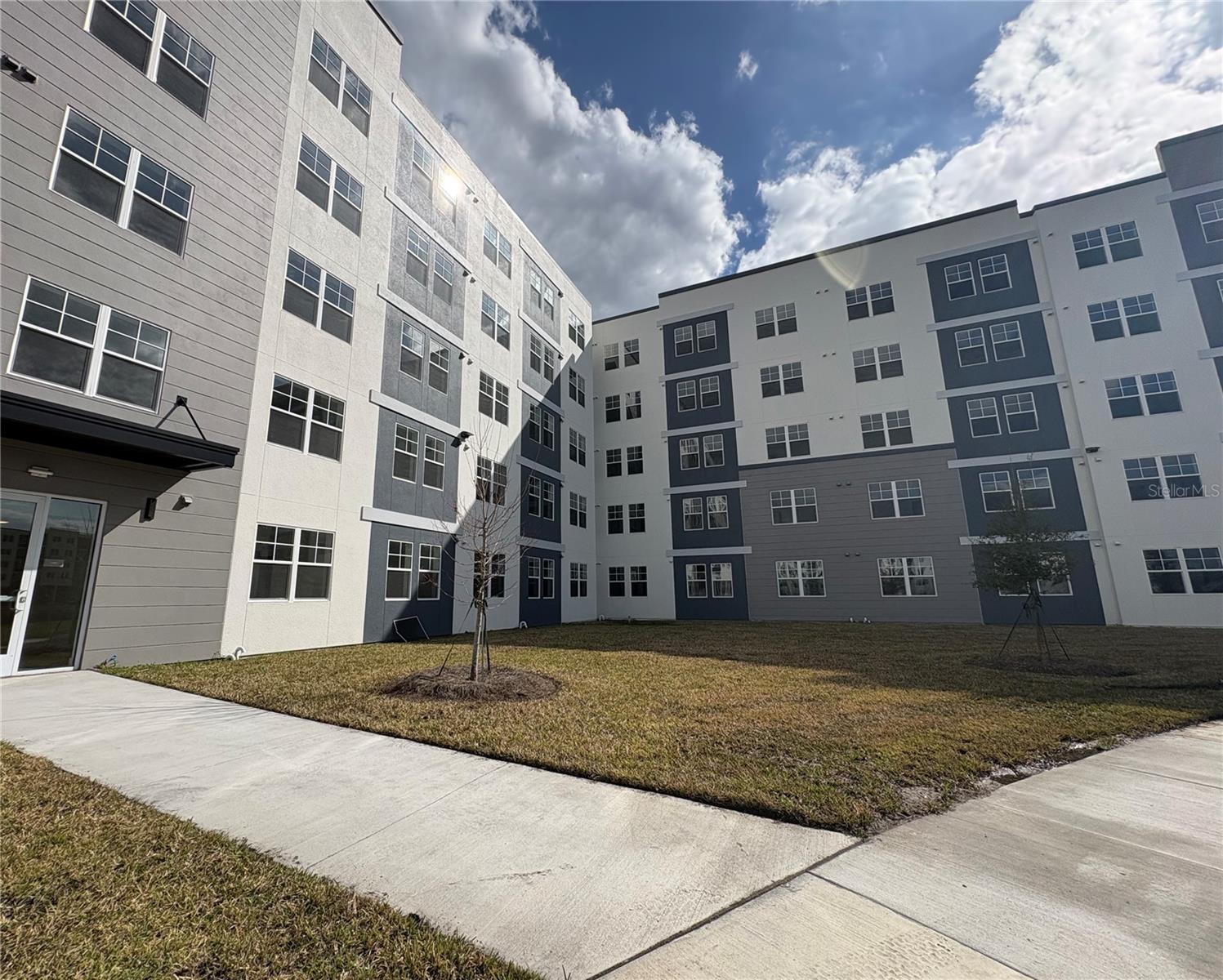 Image 4 of 14 For 5587 Millenia Park Blvd  121