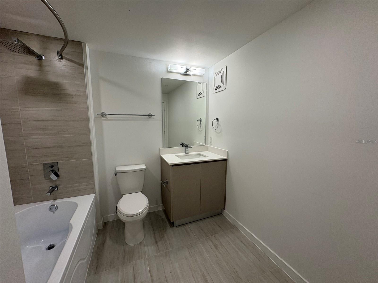 Image 7 of 14 For 5587 Millenia Park Blvd  121