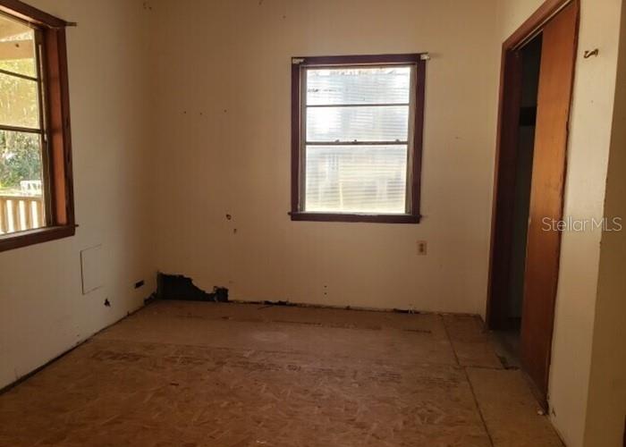 Image 14 of 17 For 706 Walnut Avenue