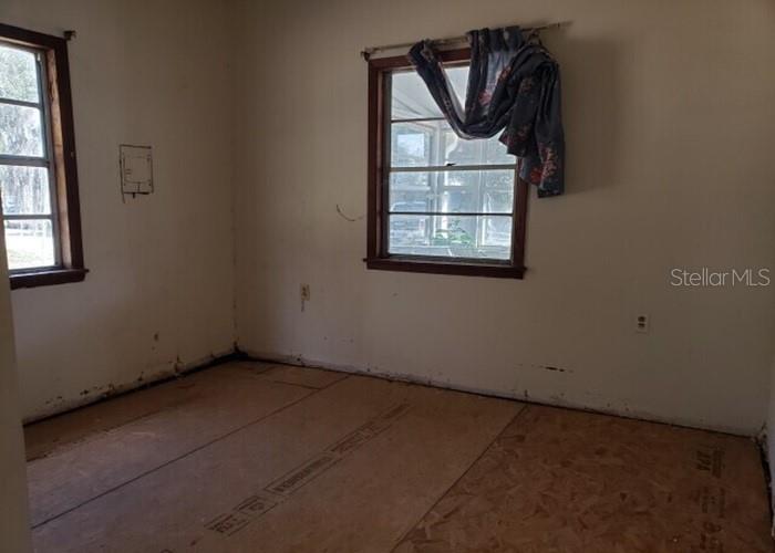 Image 15 of 17 For 706 Walnut Avenue