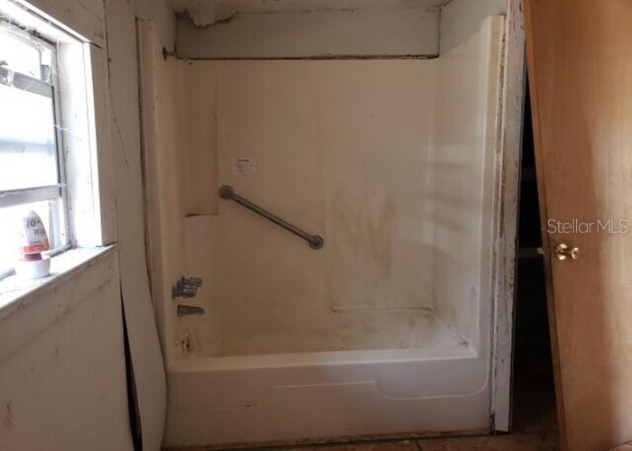 Image 17 of 17 For 706 Walnut Avenue