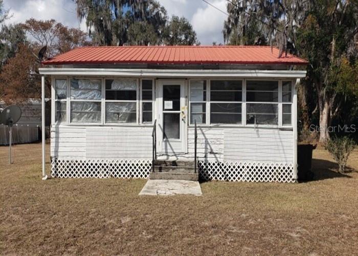 Image 3 of 17 For 706 Walnut Avenue