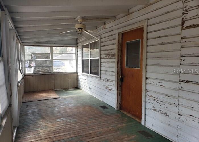 Image 7 of 17 For 706 Walnut Avenue