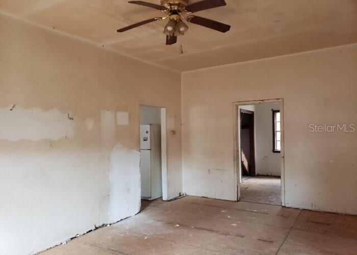 Image 9 of 17 For 706 Walnut Avenue