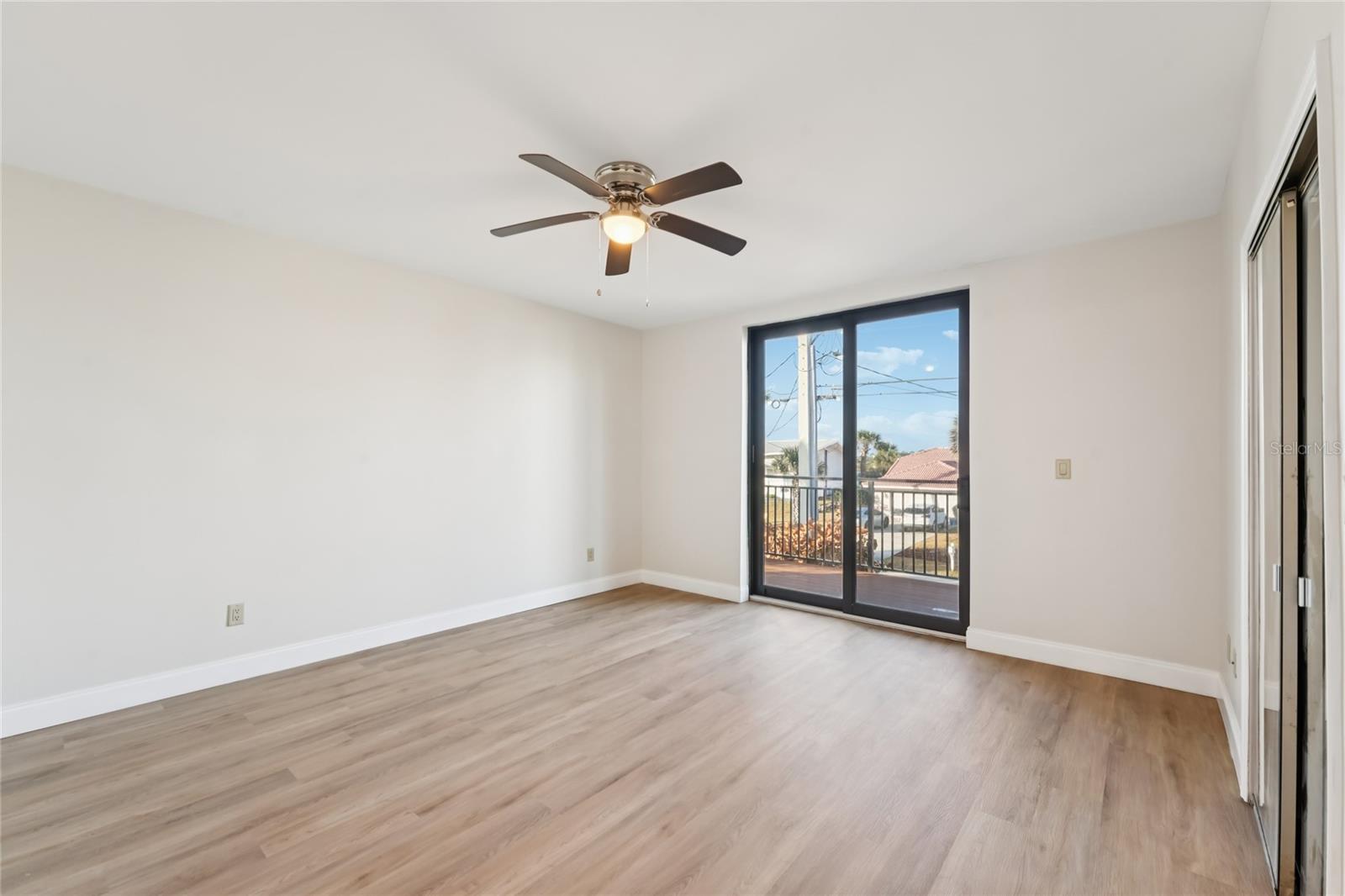 Image 18 of 26 For 2127 Ocean Shore Boulevard