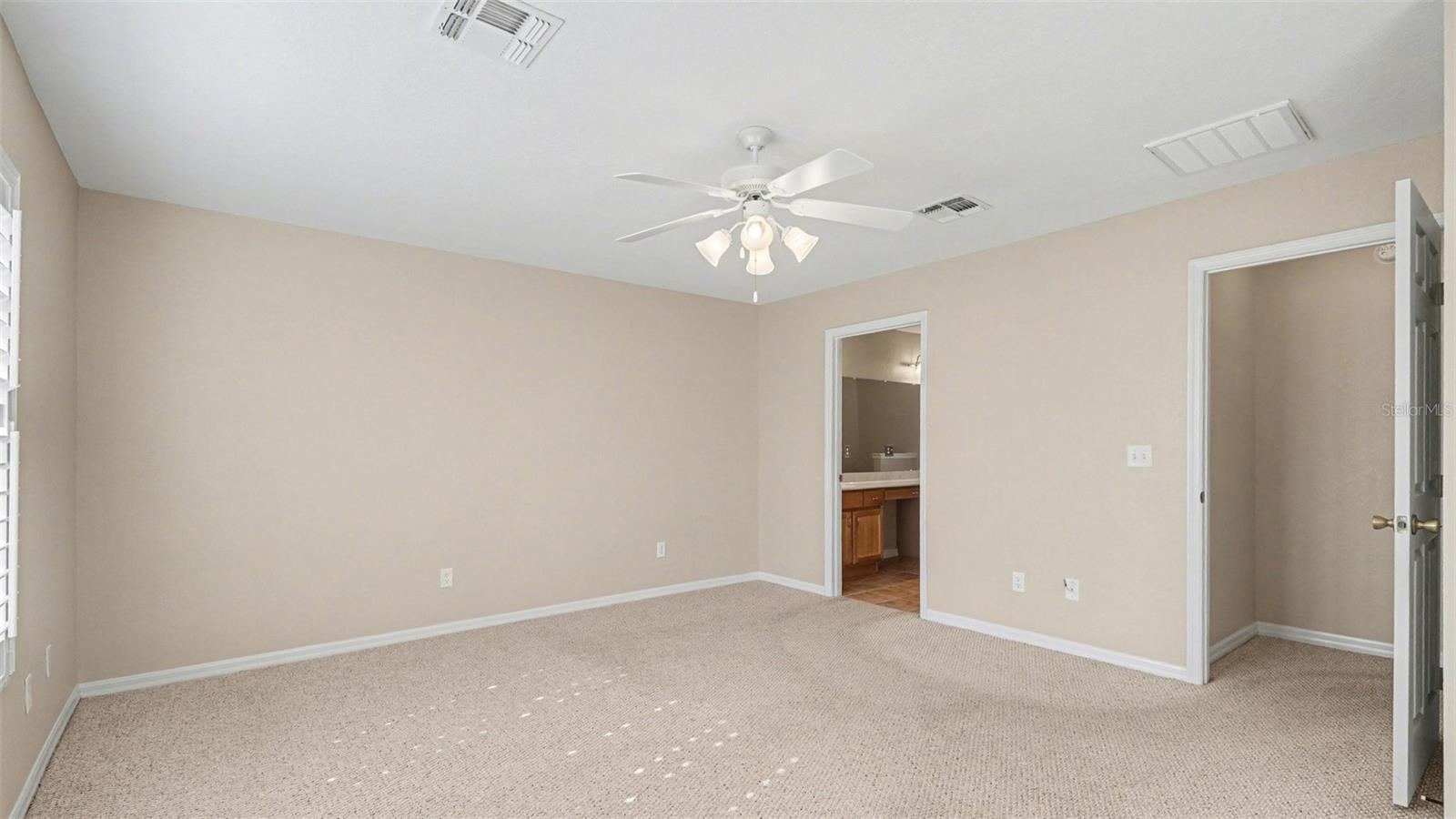 Image 18 of 41 For 11092 174th Loop