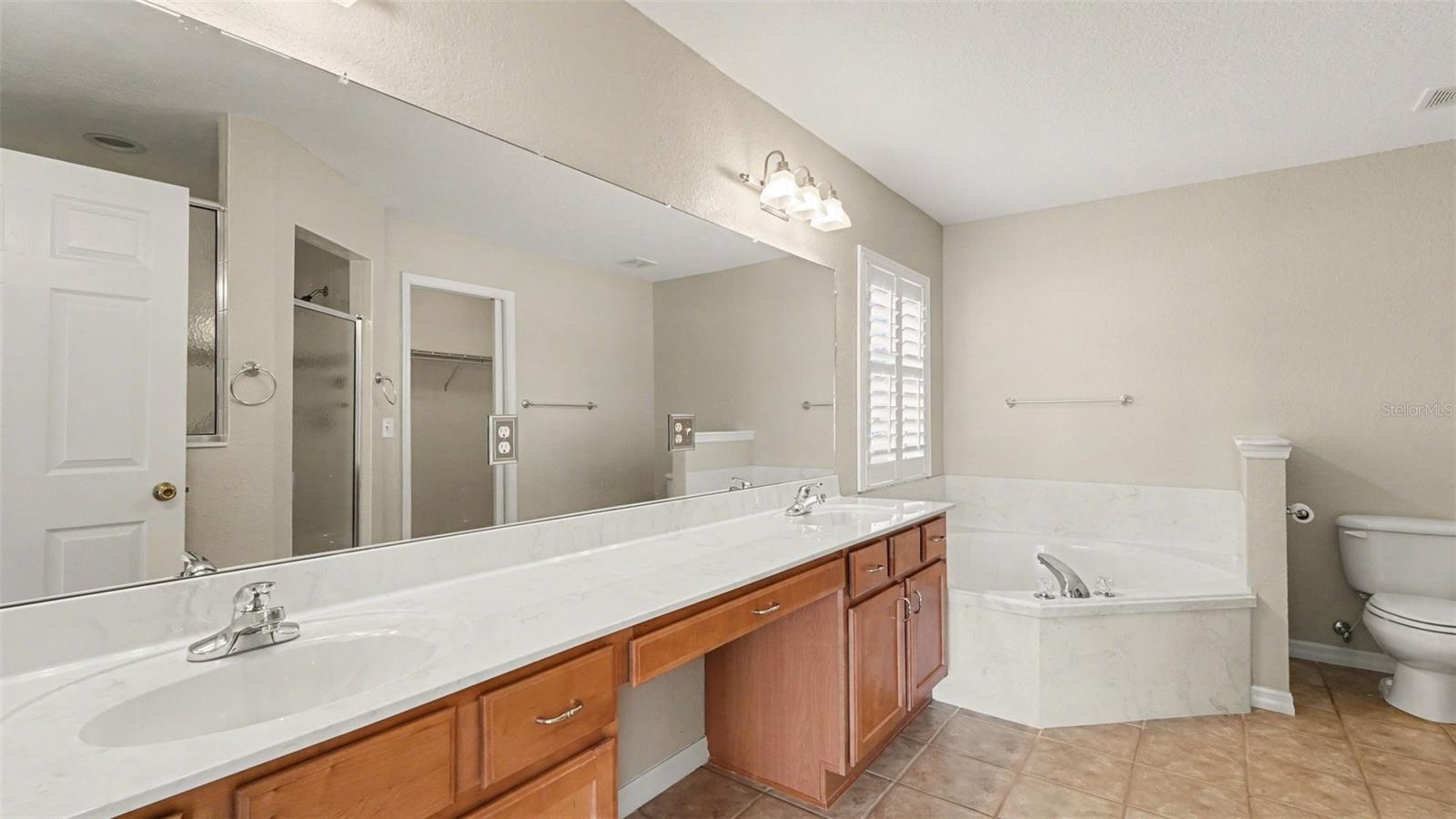 Image 21 of 41 For 11092 174th Loop